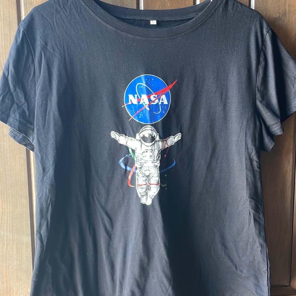 Womens NASA tshirt XL